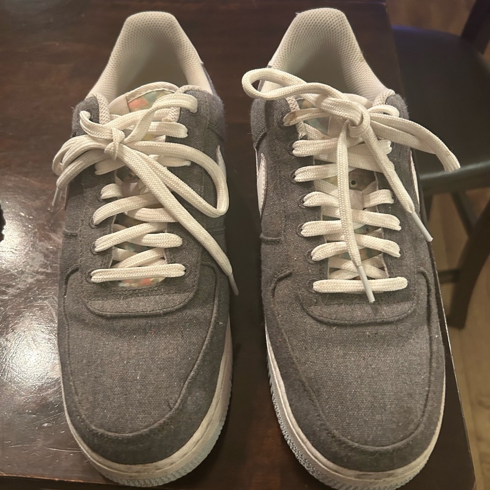 Mens Nike size 10